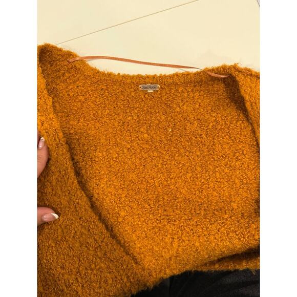 Free People Oversized Nubby V-Neck Sweater - Picture 7 of 7